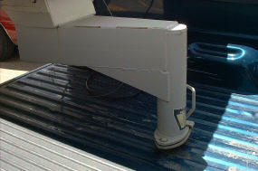 Popup shortbed truck gooseneck extension to save your trucks rear window