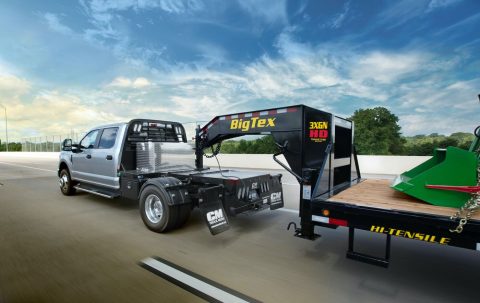 Gooseneck vs. 5th Wheel Hitches: Heavy Towing Differences, Capacities & Setup Guide for Pickup Trucks